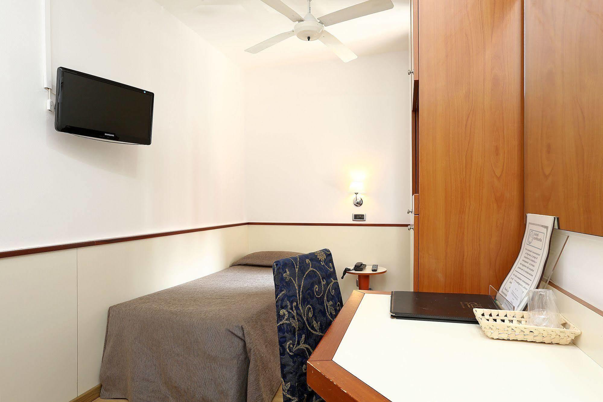 Hotel Corticella Болоня Екстериор снимка